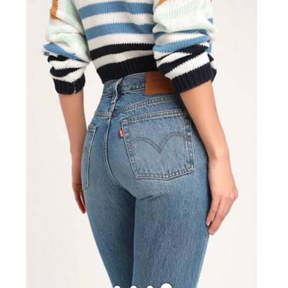 Levi's Denim - Levi Wedgie High-Rise Skinny Distressed Raw Hem